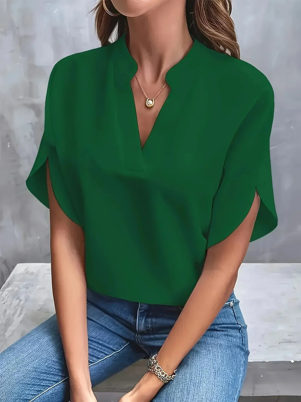 Talia | Sophisticated Blouse with Tailored Design